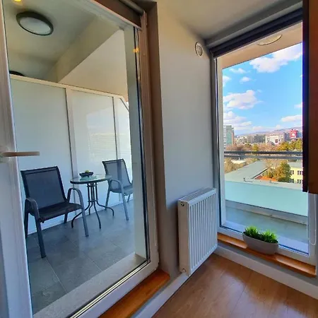 Eriss - Ozone Building Apartament